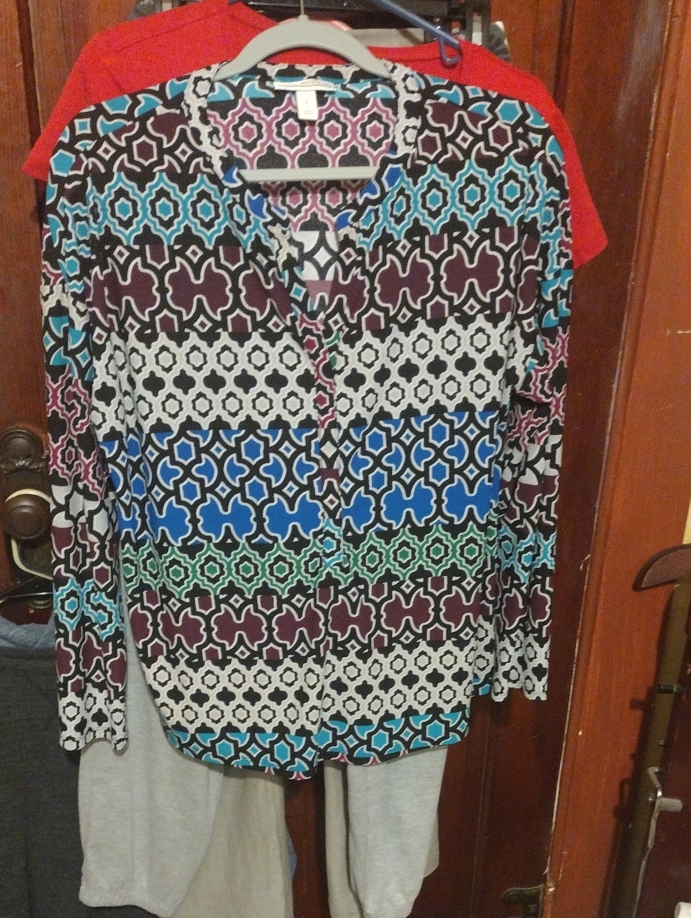Dana Buchman Multicolored Geometric V Neck Blouse